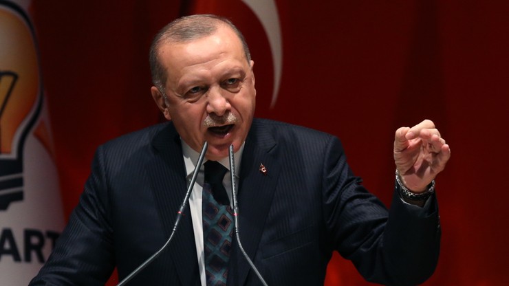 "Otworzymy bramy i wyślemy do was 3,6 mln uchodźców". Erdogan grozi Europie