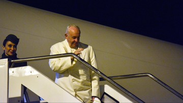 Papież wyruszył w podróż na "peryferie świata". Franciszek odwiedzi Birmę i Bangladesz