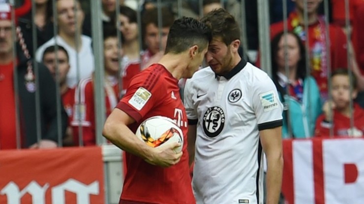 Bundesliga: Lewandowski ukarany przez sędziego. Piękny gol Ribery'ego!