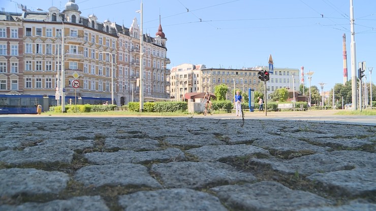 Pięcioletni chłopczyk błąkał się po Wrocławiu. Mieszkał sam kilka dni, bo matka wyszła