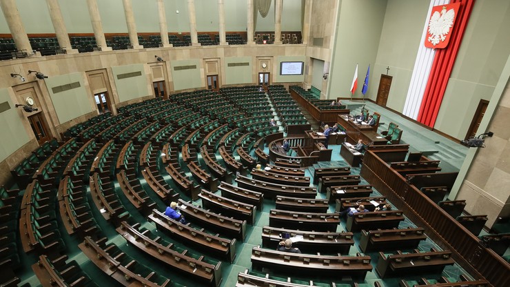 Opozycja zgłasza poprawki do projektu ws. Krajowej Szkoły Sądownictwa i Prokuratury