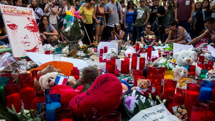 Media: mogło być więcej ofiar zamachów w Katalonii. Terroryści chcieli użyć butli gazowych