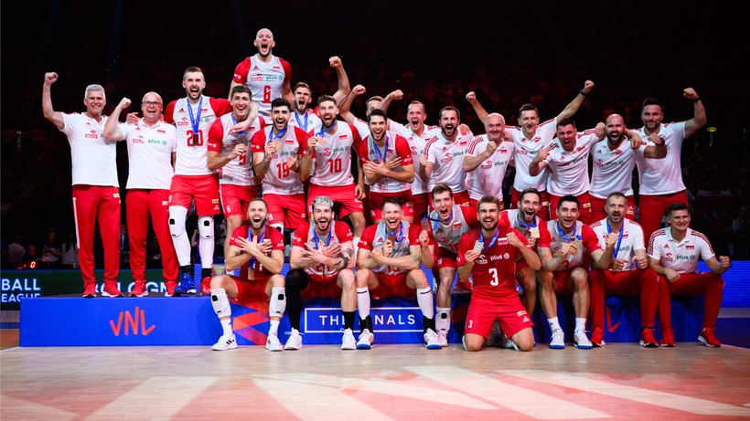 Polscy siatkarze na podium Ligi Narodów. Ceremonia wręczenia brązowych medali (WIDEO)
