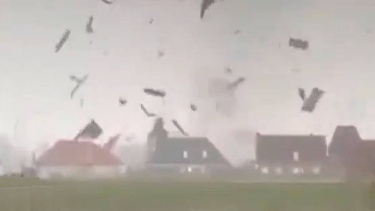Tornado zrywa dachy w Belgii. Fot. Facebook / Sander Petré.