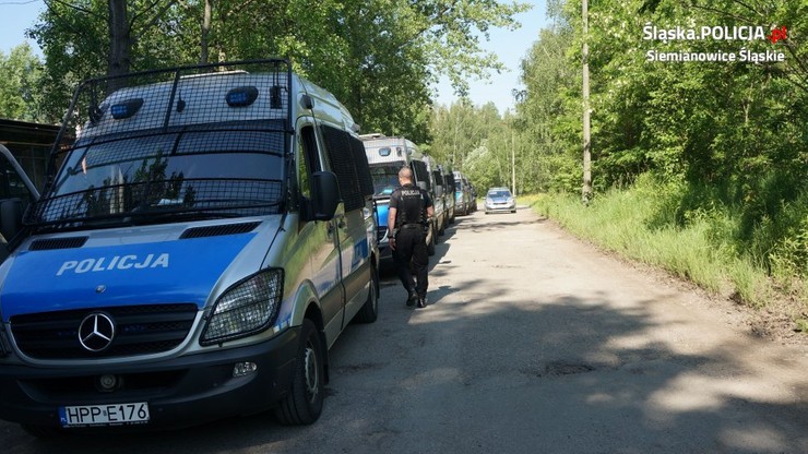 Ciało zakopane na nieużytkach w Siemianowicach Śląskich. Policja szuka zabójcy