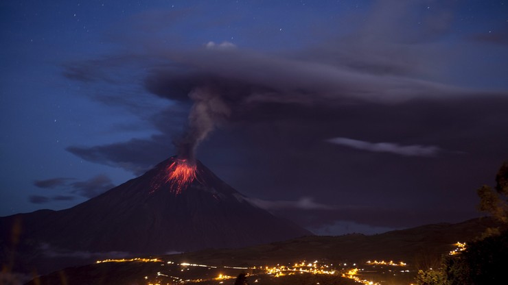 Ekwador: uaktywnił się potężny wulkan. Zobacz zdjęcia
