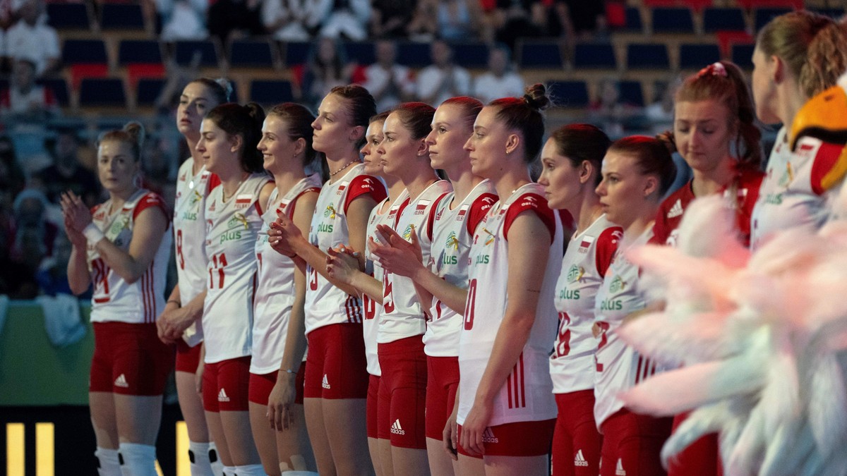 What are the chances of Polish volleyball players progressing?  Qualifying tournament schedule