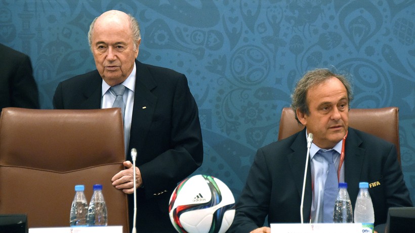 Sepp Blatter i Michel Platini staną przed sądem. Poważne zarzuty wobec działaczy