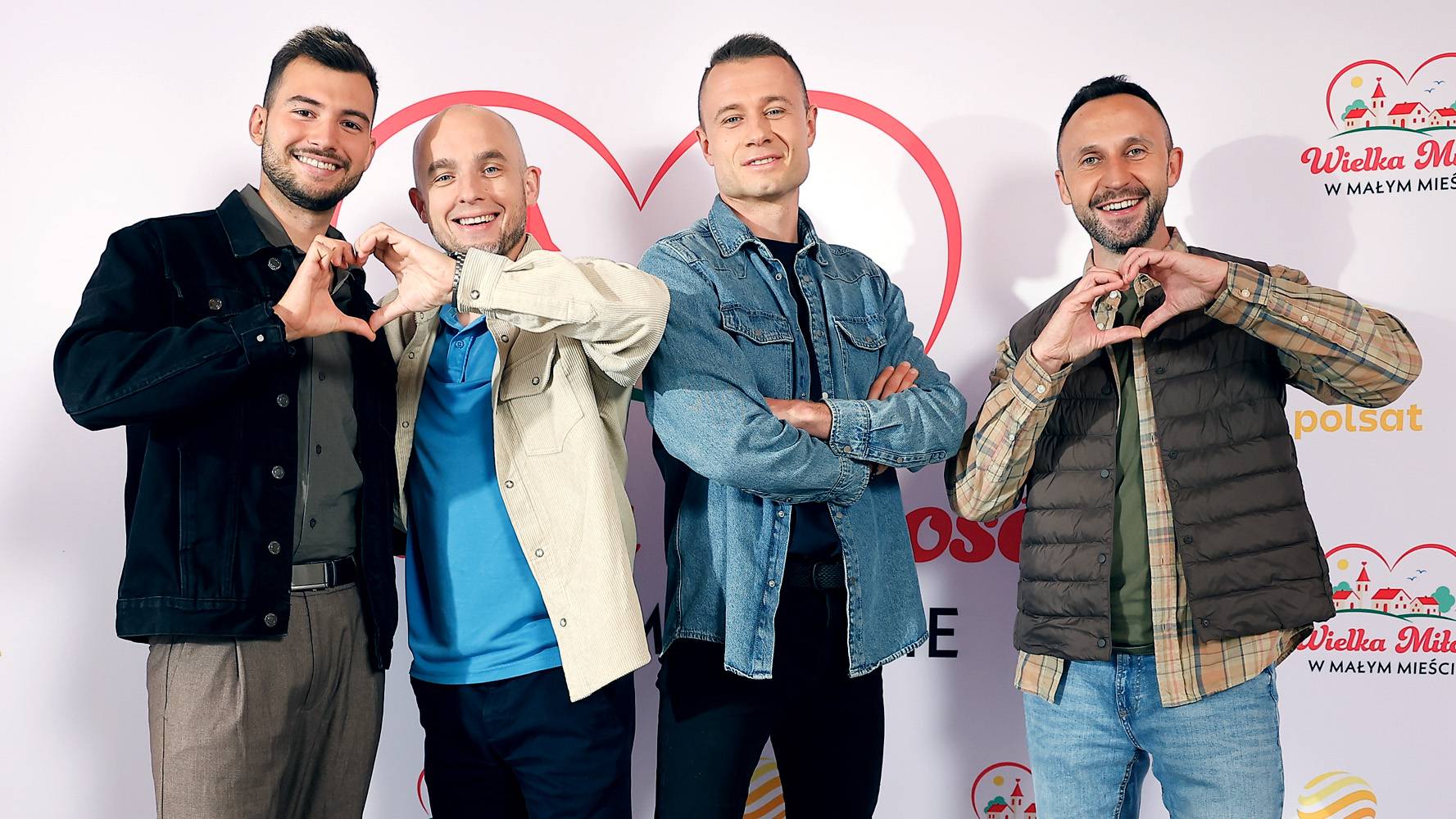 Czterej kawalerowie biorący udział w programie „Wielka Miłość w Małym Mieście”