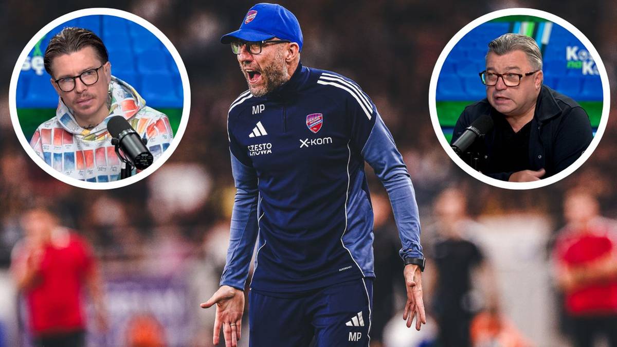 Trzy portrety mężczyzn. W środku trener w okularach i czapce z daszkiem, ubrany w strój sportowy, przemawia gestykulując. Po jego bokach dwa portrety mężczyzn w okularach, siedzących przed mikrofonami.