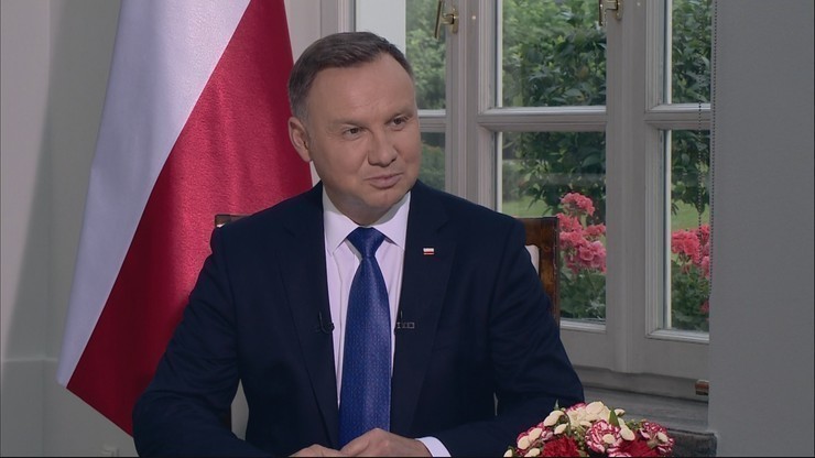 Działalność prezydenta Dudy. Prawie połowa Polaków niezadowolona