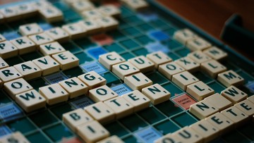 Gra "Scrabble" dopuszcza 300 nowych słów. Do nowego słownika trafiło długo wyczekiwane "OK"