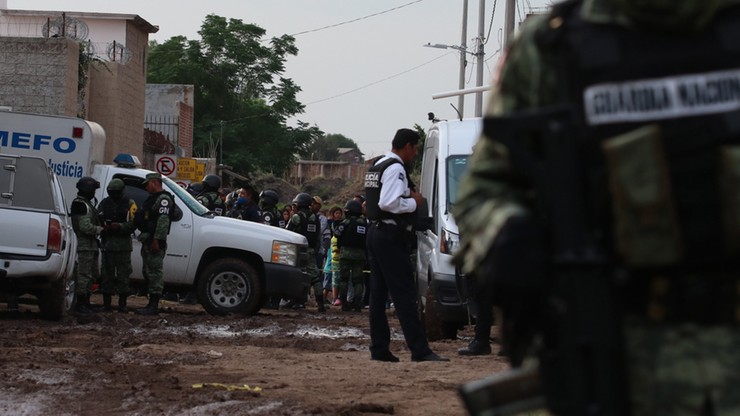 Krwawa wojna gangów narkotykowych w Meksyku. 24 ofiary śmiertelne