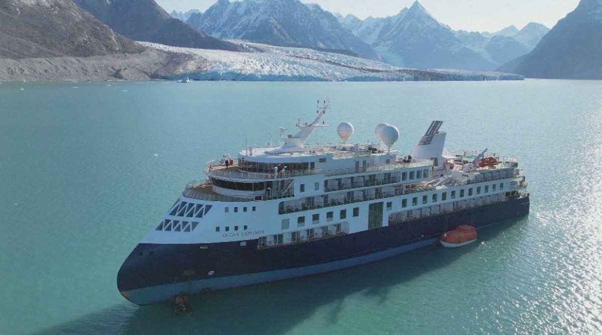 Grenlandia: Uwolniono statek wycieczkowy, który osiadł na mieliźnie