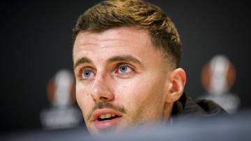 Były zawodnik Interu w Widzewie Łódź. Grał w Lidze Mistrzów