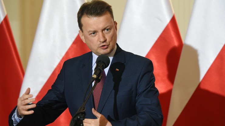Sąd ukarał ministra Błaszczaka grzywną w związku z dezubekizacją