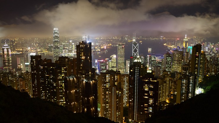 Hong Kong jest nie tylko przeludniony. W mieście kończy się miejsce do... chowania zmarłych