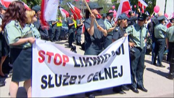 Protest celników przeciw włączeniu ich służby do Krajowej Administracji Skarbowej