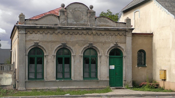 Można kupić synagogę w Szydłowcu. Cena jak za mieszkanie