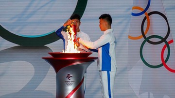 Pekin 2022: Ogień olimpijski dotarł do Chin