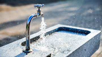 Bakterie coli w gdyńskim wodociągu. Ostrzegają mieszkańców, są specjalne zalecenia