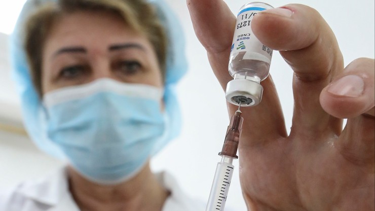 Oszuści chcieli sprzedać nieistniejące szczepionki. Oferty trafiły do 40 państw
