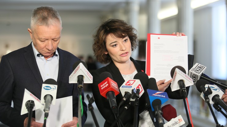 Politycy SLD złożyli w Sejmie projekt ustawy o związkach partnerskich