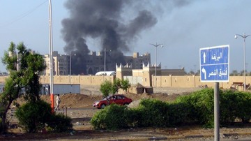 Jemen: Atak na siedzibę rządu w Adenie