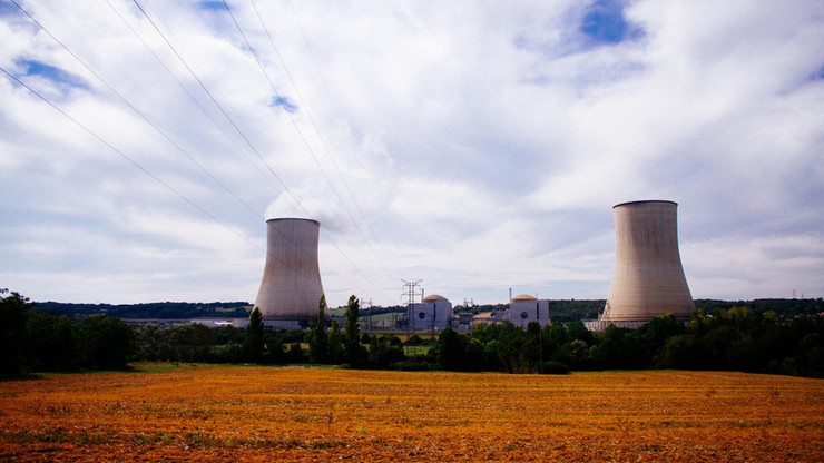 Francja: strajkuje kolej i elektrownie atomowe