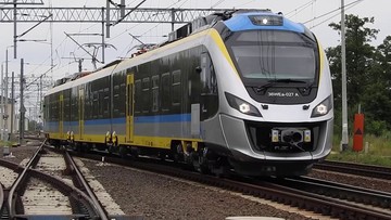 Po Polsce jeździ więcej pociągów, ale są coraz mniej punktualne