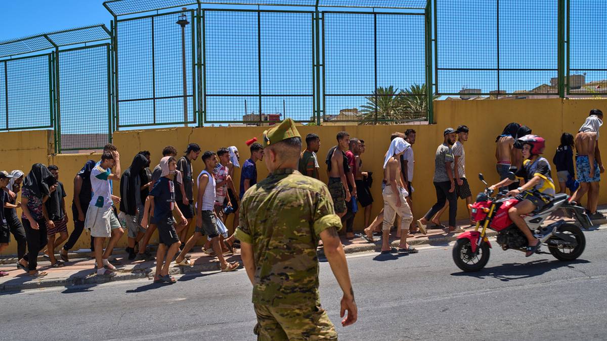 Nie tylko Ceuta. Władze innej hiszpańskiej eksklawy podają liczby