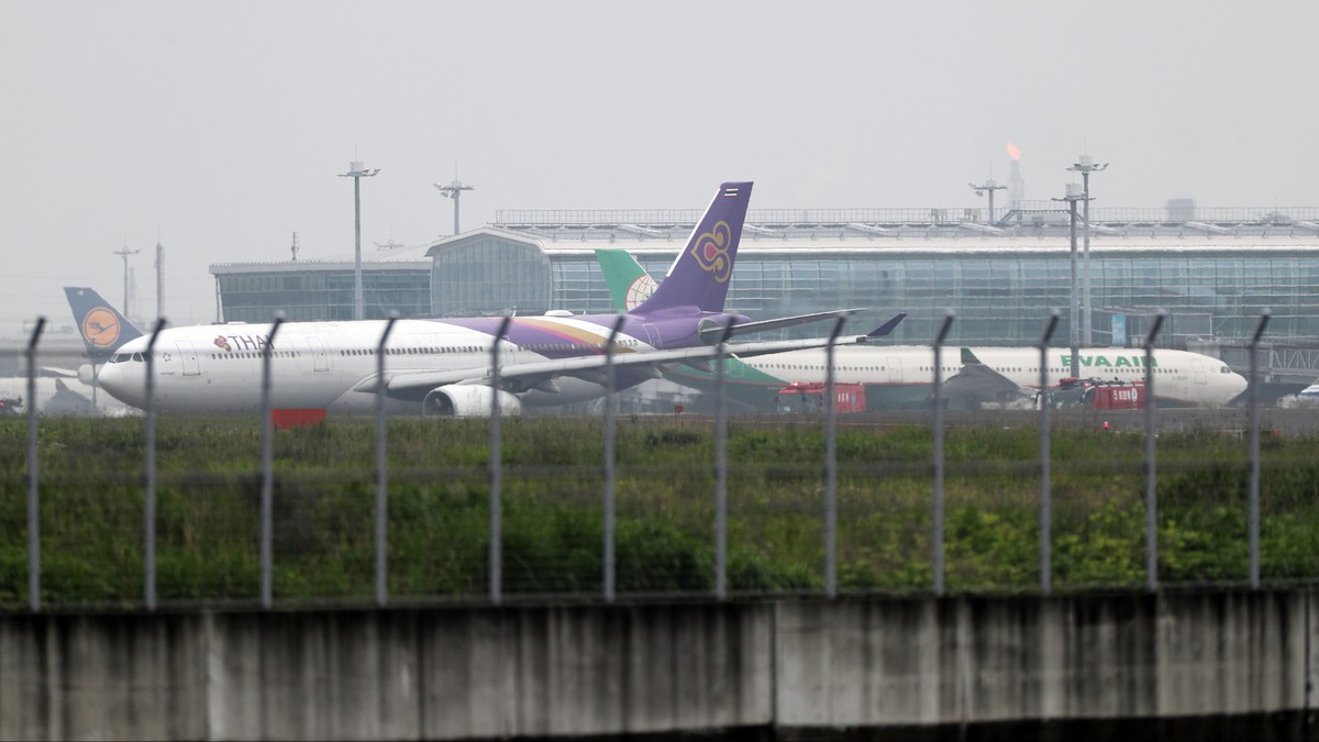 Tokio: Samoloty zderzyły się na lotnisku Haneda. Loty opóźnione