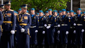 Dzień Zwycięstwa w Moskwie. Pokazano to zamiast broni