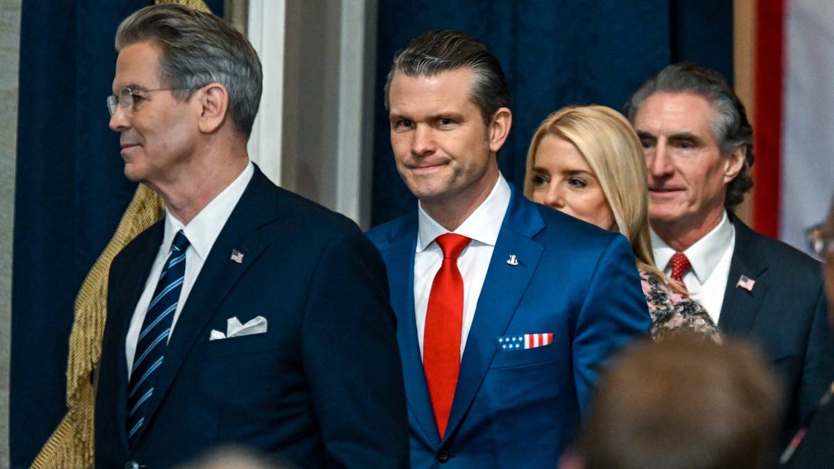 Pete Hegseth został nowym szefem Pentagonu. Zdecydował głos wiceprezydenta