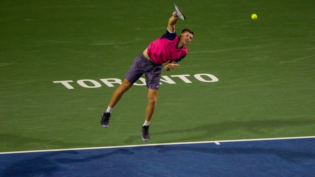 Hubert Hurkacz odpadł również w deblu w Toronto