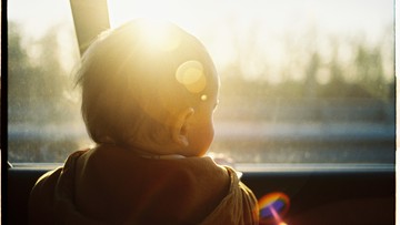 Ukradł samochód z 4-latkiem w środku. Wrócił, nakrzyczał na matkę i odjechał