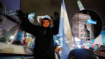 Szał po porażce Argentyny! Kamienie i butelki poleciały w kierunku policji