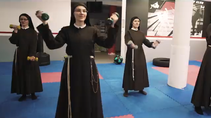 Siostry zakonne trenują boks. Szczytny cel kapucynek z Siennicy