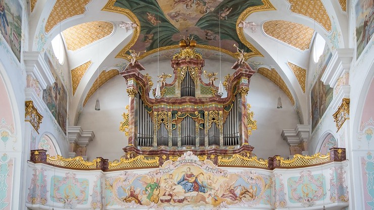 "Nie każdy instrument odpowiada godności świątyni". Biskupi przyjęli instrukcję o muzyce w kościele