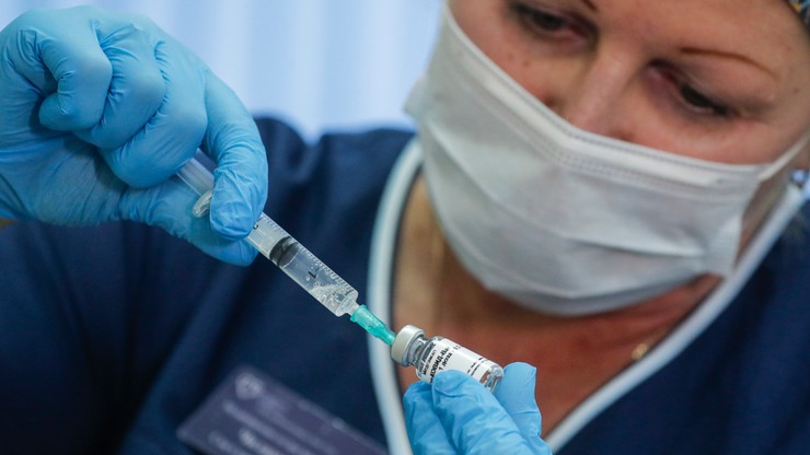 Nowe przypadki koronawirusa w Polsce. Nie żyje 17 kolejnych osób