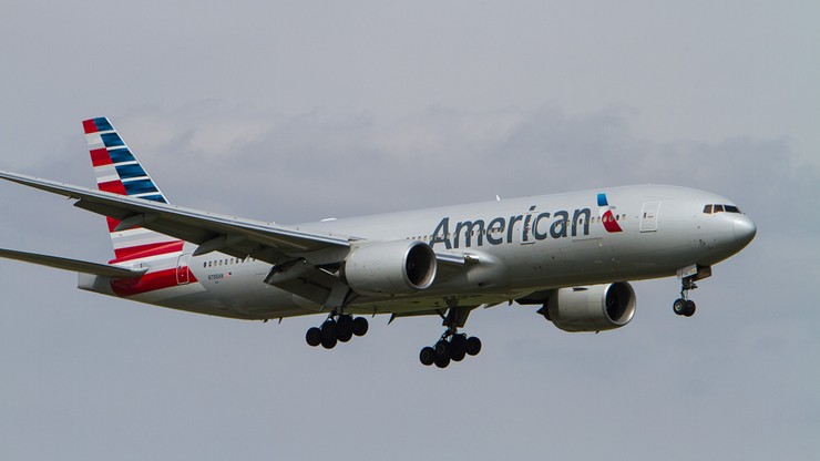 American Airlines w poniedziałek wznowią częściowo loty z Miami