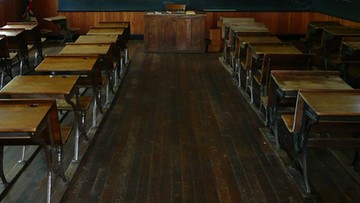 Bełchatów: nauczyciele mieli uprawiać seks w klasie. Prokuratura sprawdza, czy był przy tym uczeń