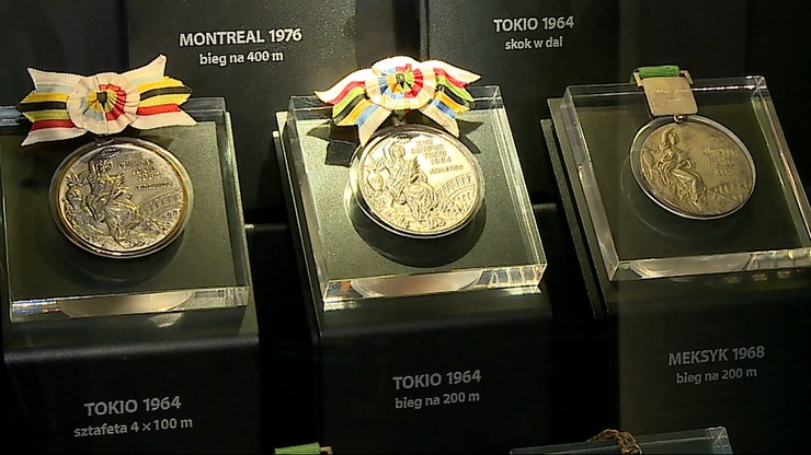 Medale olimpijskie Ireny Szewińskiej w Muzeum Sportu i Turystyki w Warszawie