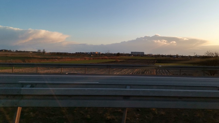 Chmury burzowe Cumulonimbus. Fot. Bartłomiej / TwojaPogoda.pl