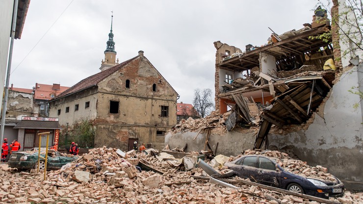 Prokuratura: ofiary katastrofy w Świebodzicach zmarły w wyniku uduszenia