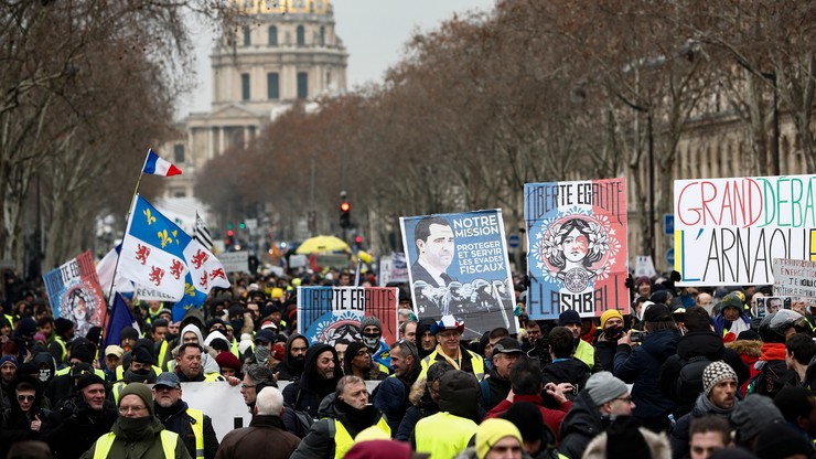 Dziesiąty z rzędu protest "żółtych kamizelek". "Macron do dymisji"