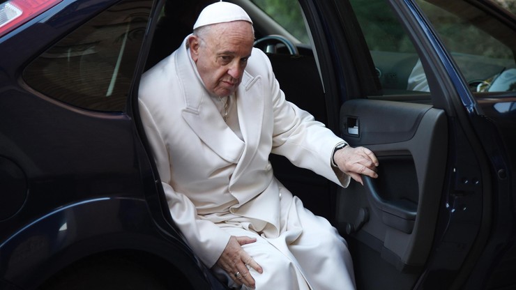 Franciszek ujawnił, że regularnie spotyka się z ofiarami pedofilii w Kościele