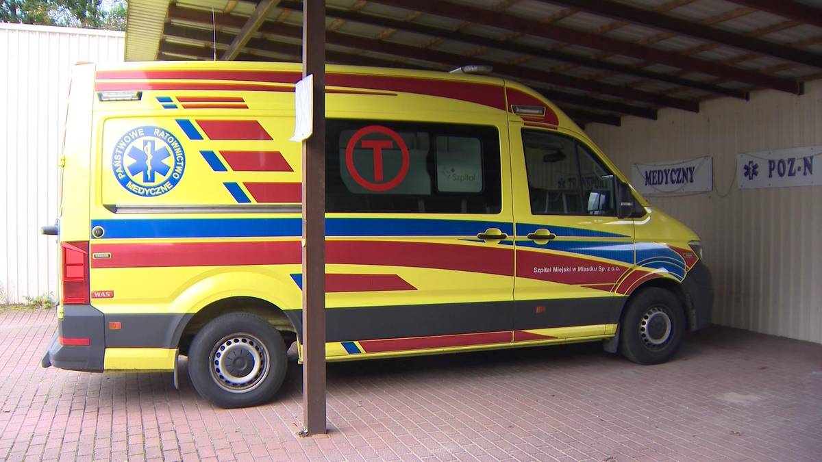 Zuchwały skok na szpital w Miastku. Złodzieje odjechali karetką