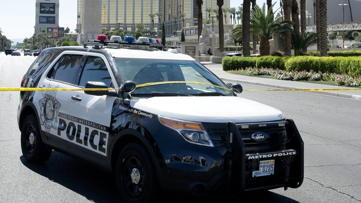 Broń palna, materiały wybuchowe i amunicja. Policja weszła do domu sprawcy ataku w Las Vegas