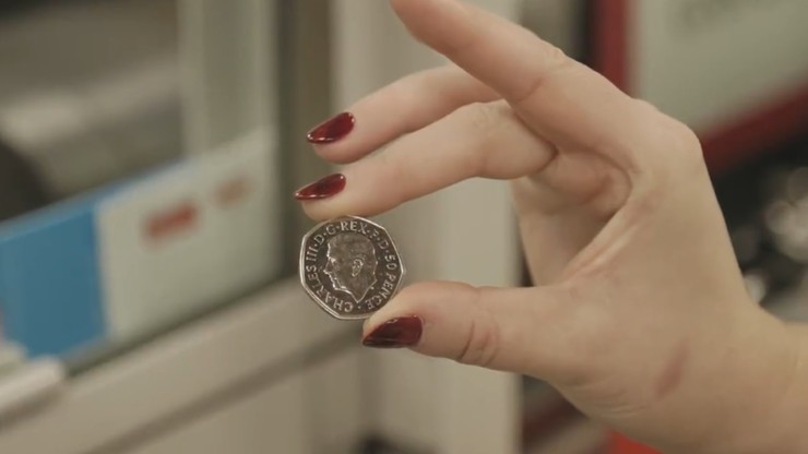 Wielka Brytania: Do obiegu trafiły pierwsze monety z wizerunkiem króla Karola III
